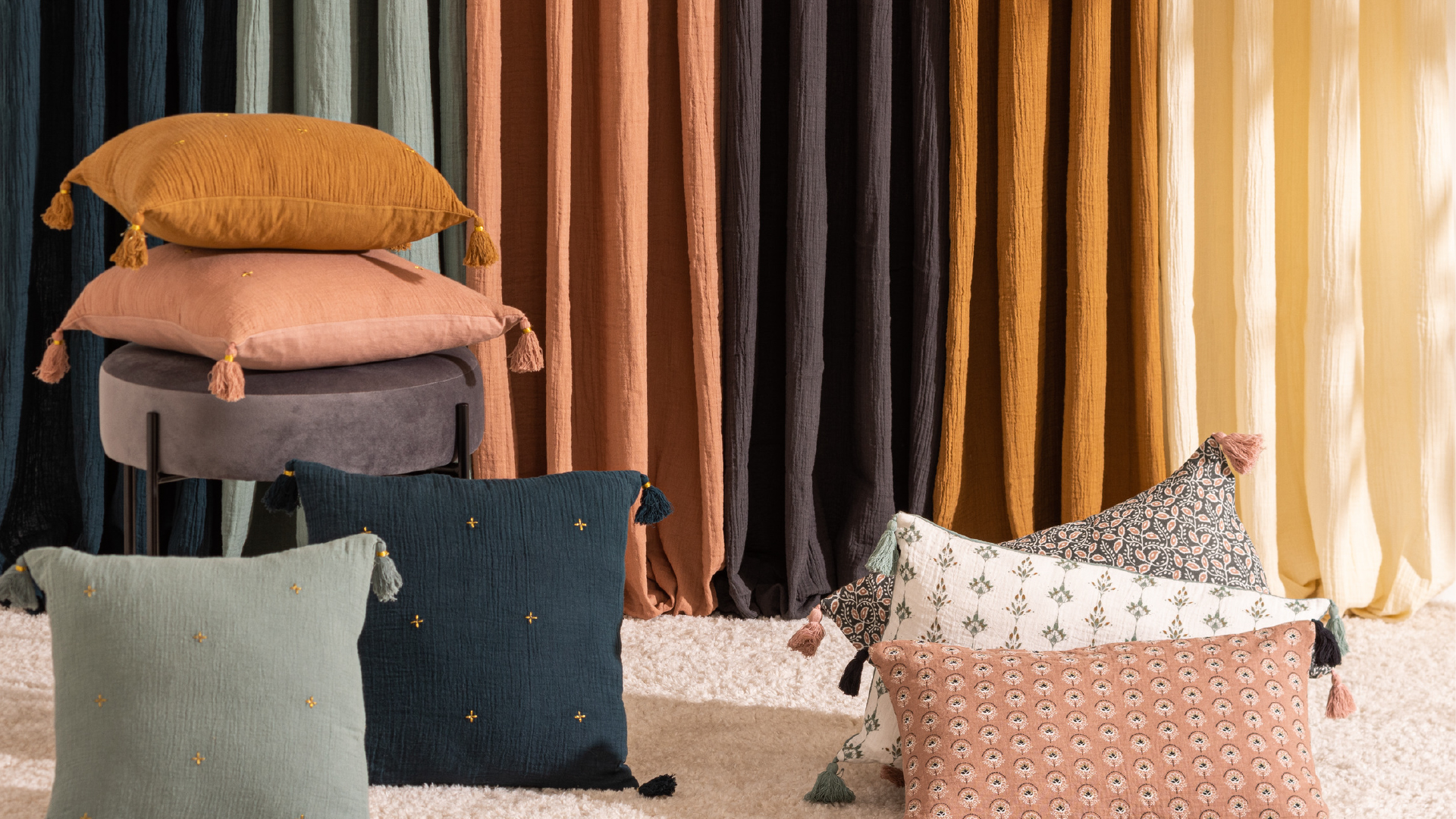 /on/demandware.static/-/Sites-homa-storefront-pt/default/dwf2584eeb/Têxtil-Cortinas v2_20240124 textos SEO páginas categorias.jpg